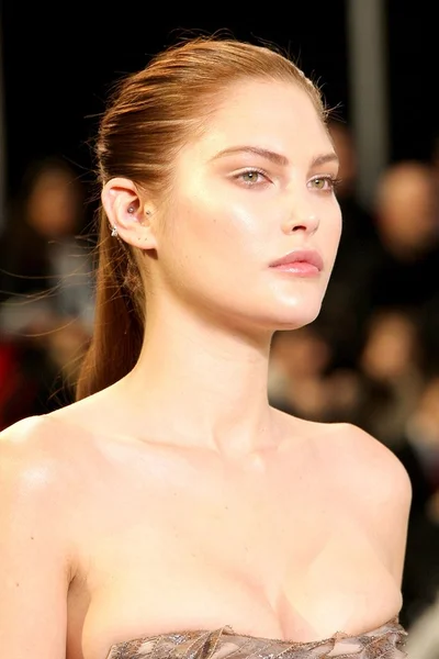 Look 64